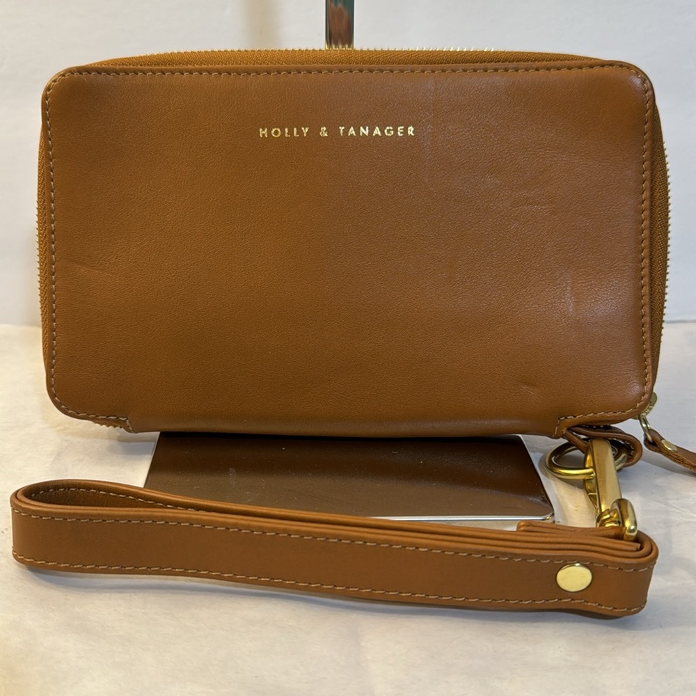 Holly & Tanager Made in  USA Extraordinary every day handbag/wallet & organizer